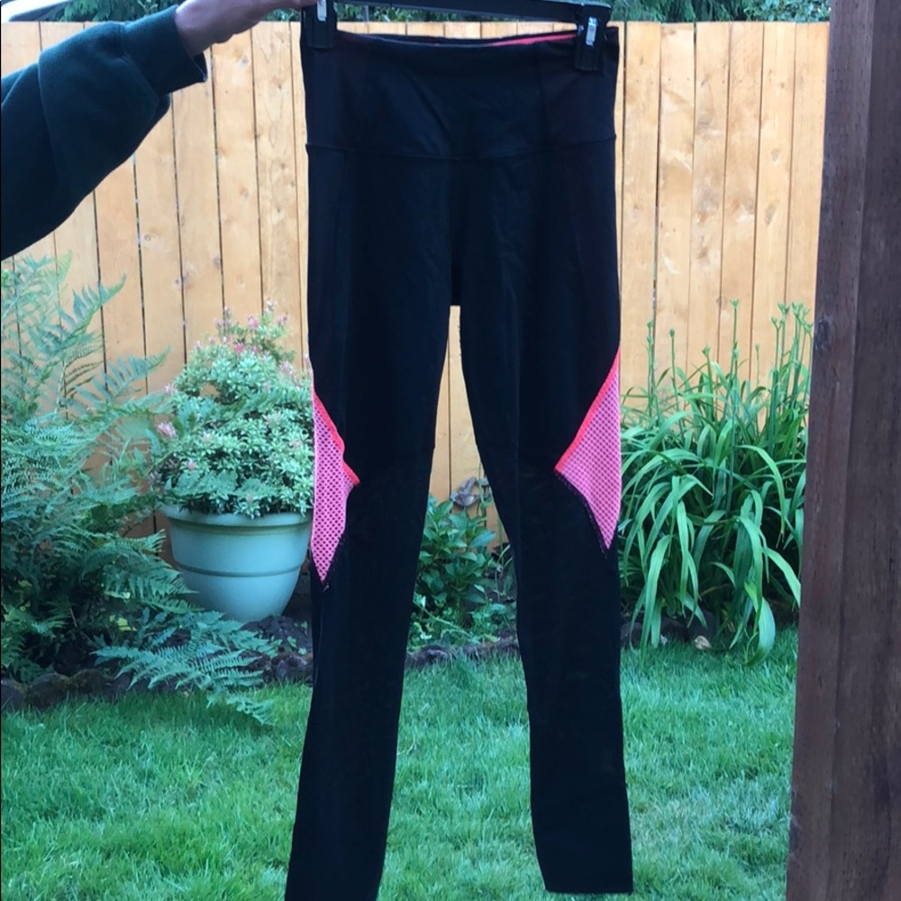 Vitoria secret leggings